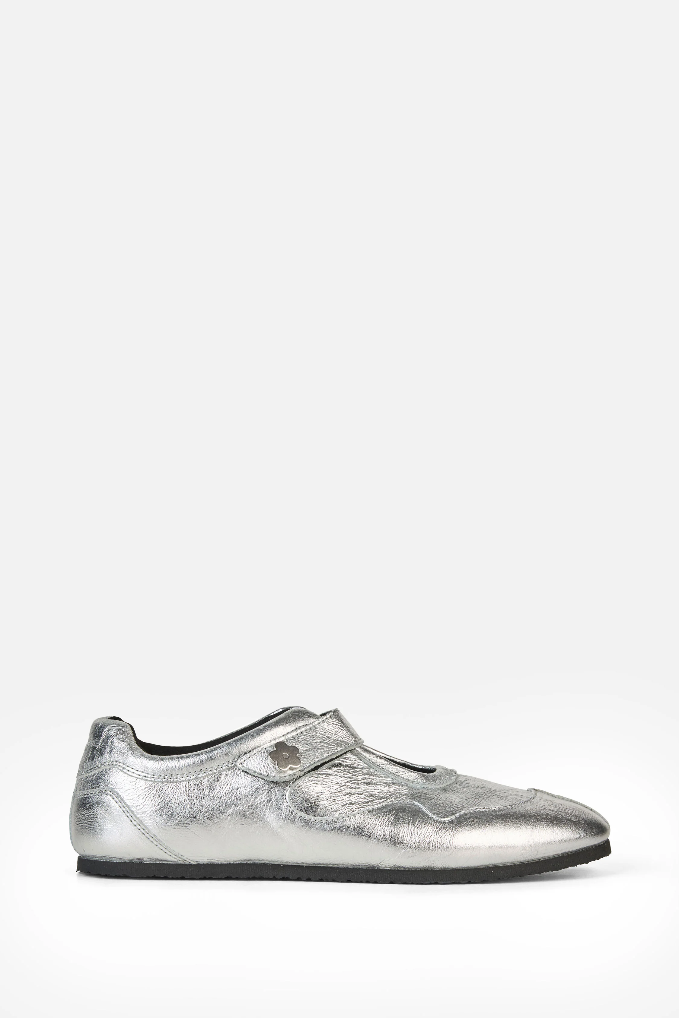 COSMO SNEAKERS