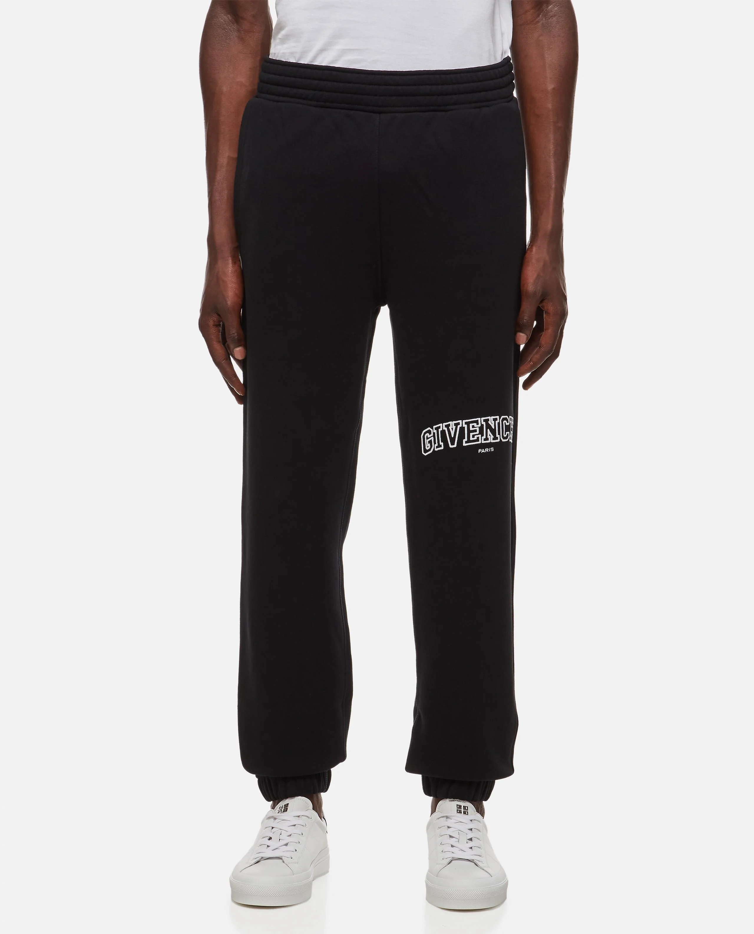 JOGGING CON RICAMO GIVENCHY