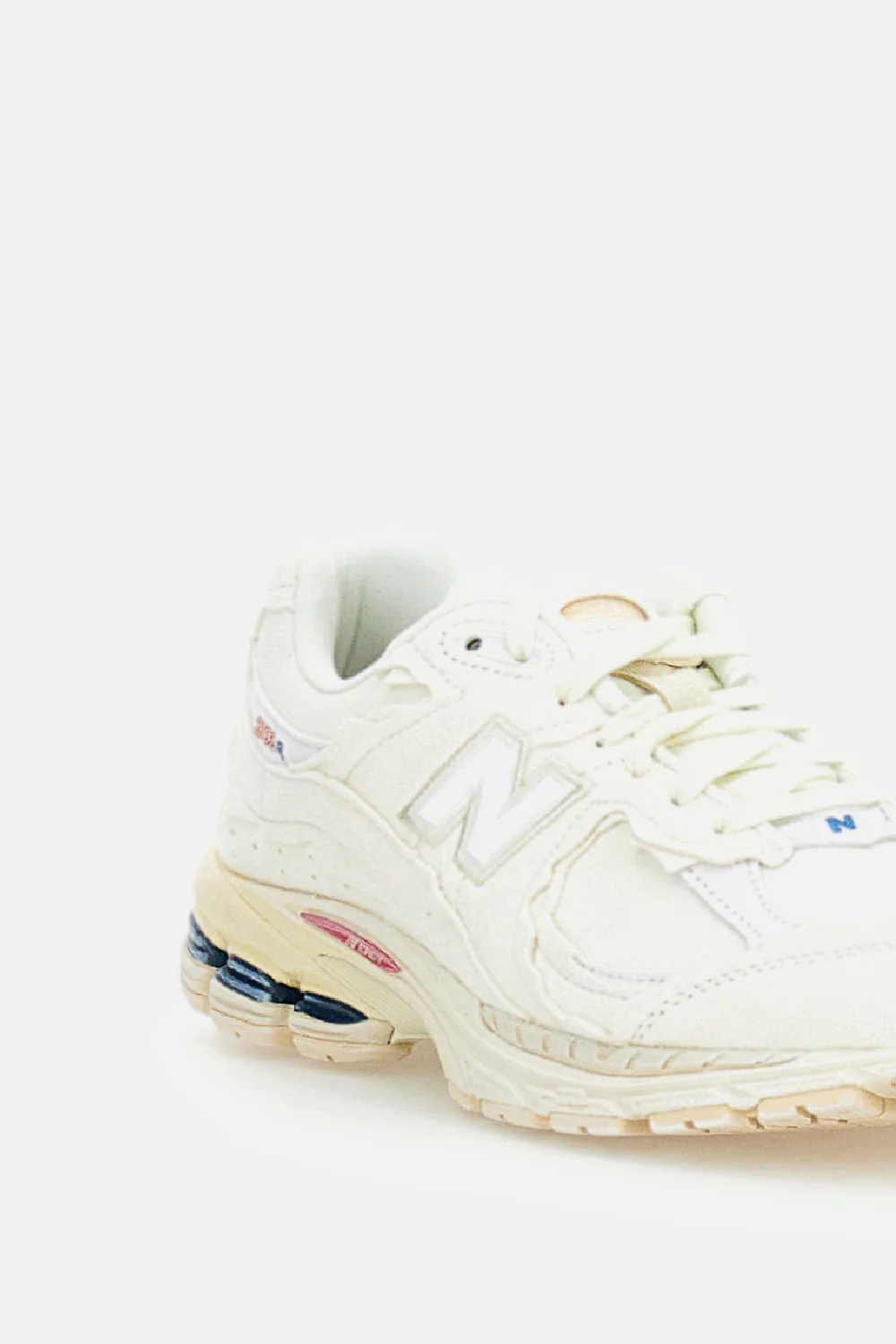 SNEAKERS 2002R Protection - Image 4